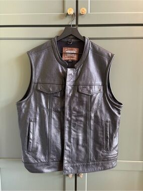 Men’s Leather Riding Vest, Biker Howard’s Exclusive Blaster Motorcycle Black, XL
